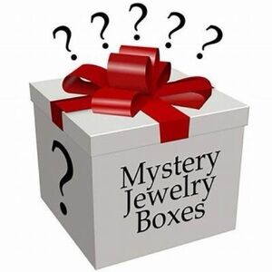 LARGE Mystery Jewelry Boxes! LARGE - 8 PIECES FOR $25